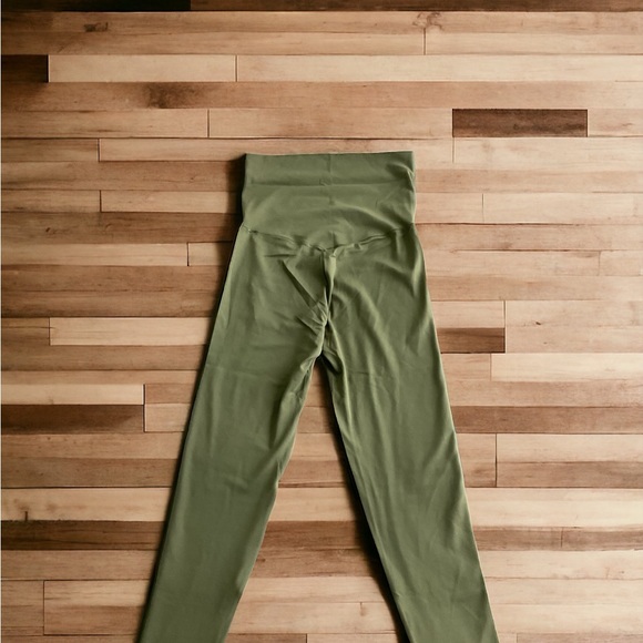 NWT Women's - OFFLINE By Aerie Real Me High Waisted Foldover Legging, Size Small - Picture 3 of 6